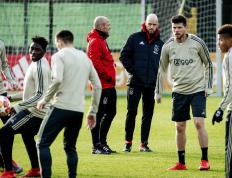 MK-包含阿贾克斯迎NBA总决赛关键赛，窗口期造点机会，态度坚定，年轻球员得到机会的词条